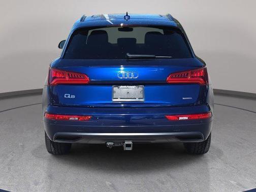 2020 Audi Q5 45 Titanium Premium