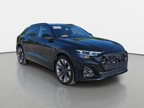 2025 Audi Q8 55 Prestige
