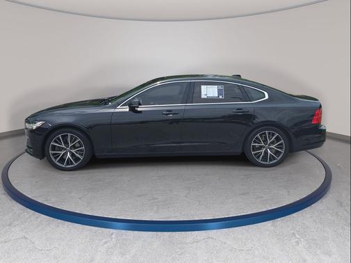 Onyx Black Metallic 2018 Volvo S90 T6 Momentum