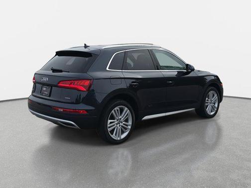 2020 Audi Q5 45 Premium Plus