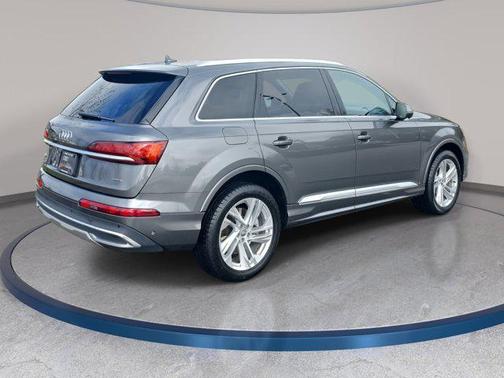 2020 Audi Q7 45 Premium Plus