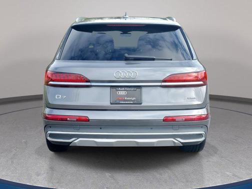 2020 Audi Q7 45 Premium Plus