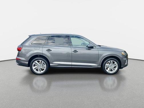 2020 Audi Q7 45 Premium Plus