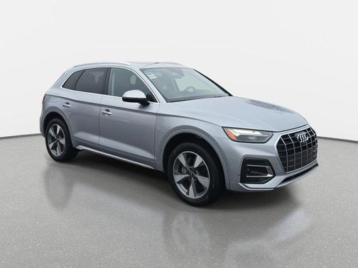 2022 Audi Q5 40 Premium Plus