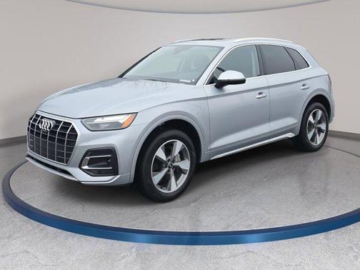 2022 Audi Q5 40 Premium Plus