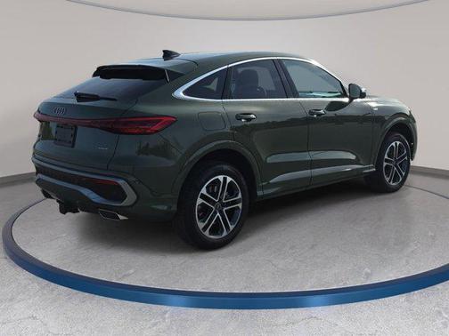 2026 Audi Q5 Sportback Premium TFSI quattro S tronic