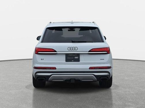 2025 Audi Q7 55 Prestige