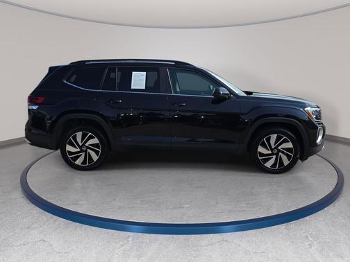 Aurora Red Metallic 2024 Volkswagen Atlas 2.0T SE w/Technology 4MOTION