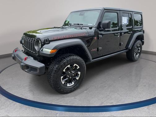 Black Clearcoat 2025 Jeep Wrangler Rubicon