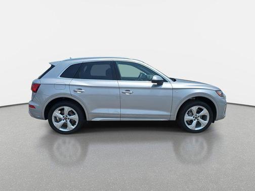 2025 Audi Q5 45 S line Premium Plus