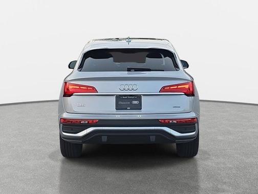 2022 Audi Q5 45 S line Premium