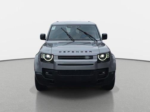 2024 Land Rover Defender 90 P400 X-Dynamic SE