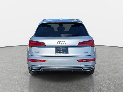 2022 Audi Q5 45 S line Premium