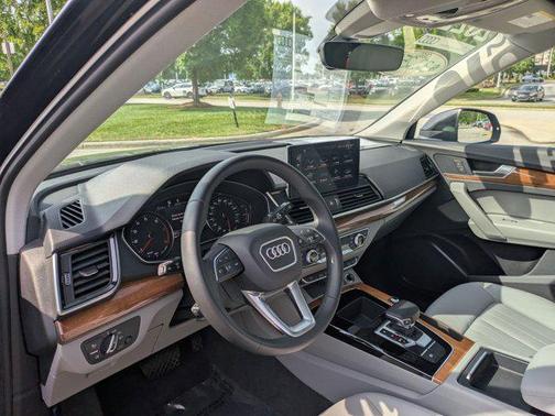 2022 Audi Q5 45 S line Premium