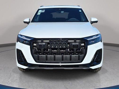 Glacier White Metallic 2026 Audi Q7 55 Premium Plus