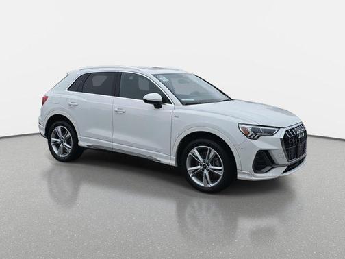 2023 Audi Q3 45 S line Premium Plus