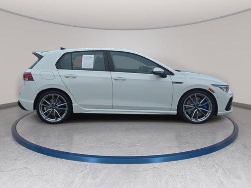 Pure White 2024 Volkswagen Golf R 2.0T DSG