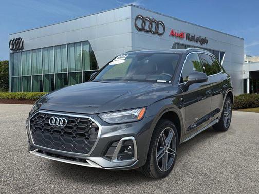 2022 Audi Q5 e 55 S line Prestige