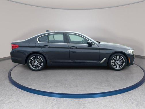 2019 BMW 530 xDrive