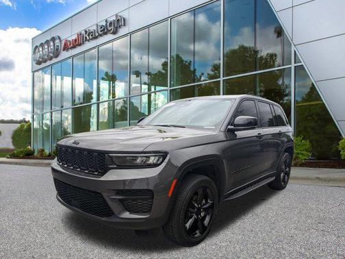 2023 Jeep Grand Cherokee Altitude
