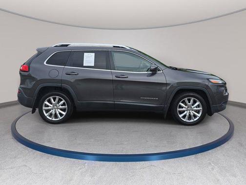 Granite Crystal Metallic Clearcoat 2017 Jeep Cherokee Limited