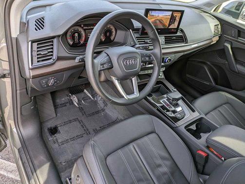 Chronos Gray Metallic 2023 Audi Q5 45 S line Premium Plus