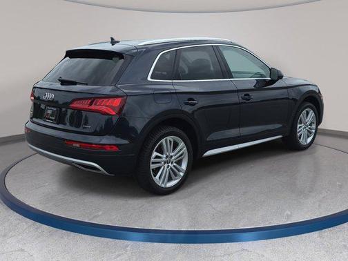 Moonlight Blue Metallic 2020 Audi Q5 45 Premium Plus