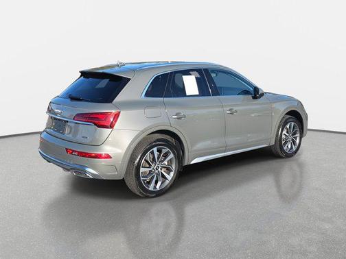 2023 Audi Q5 45 S line Premium Plus