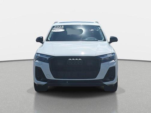 2025 Audi Q7 55 Prestige