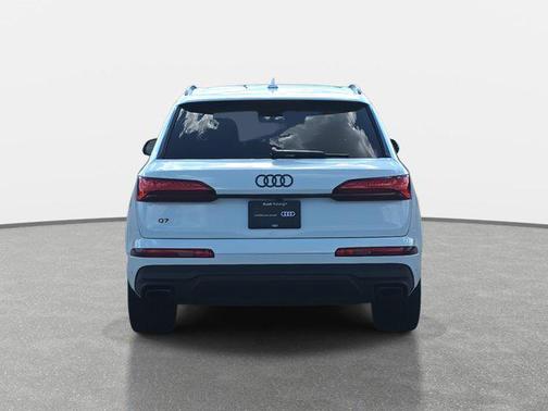 2025 Audi Q7 55 Prestige