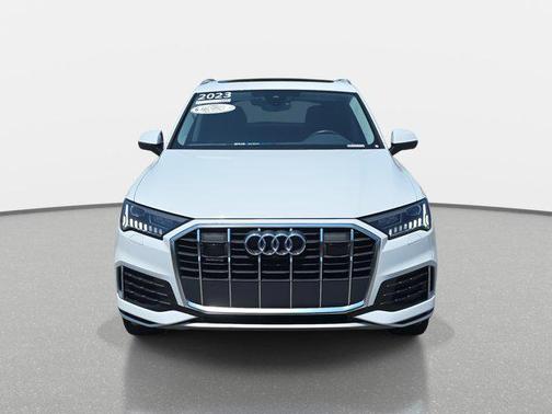 2023 Audi Q7 45 Premium Plus