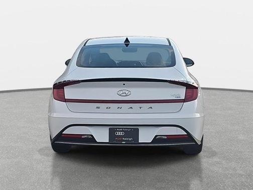 2023 Hyundai SONATA Hybrid Base