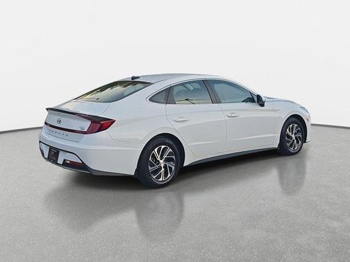 2023 Hyundai SONATA Hybrid Base