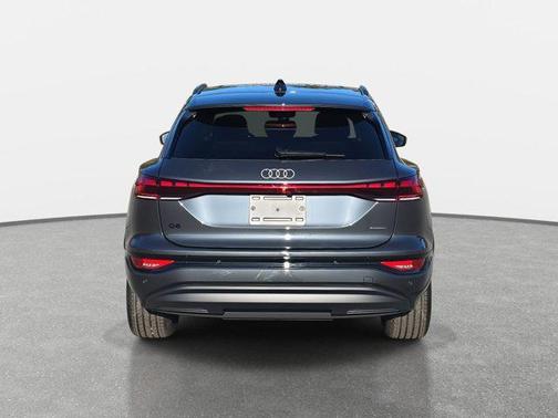 2025 Audi Q6 e-tron Premium quattro
