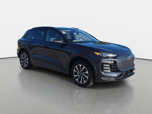 2025 Audi Q6 e-tron Premium quattro