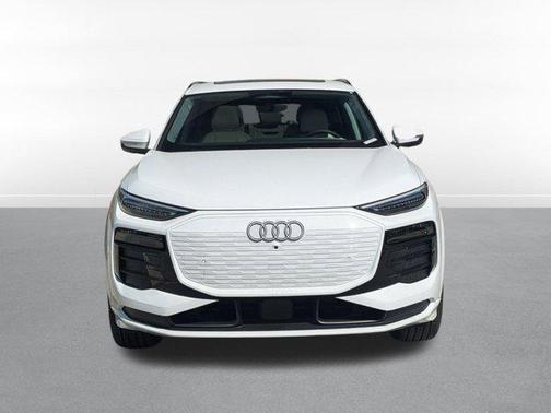 2025 Audi Q6 e-tron Premium Plus quattro