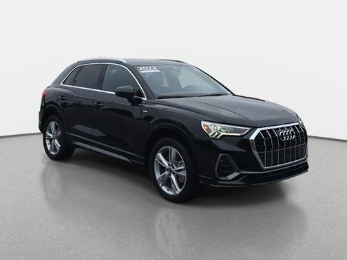 2022 Audi Q3 45 S line Premium Plus