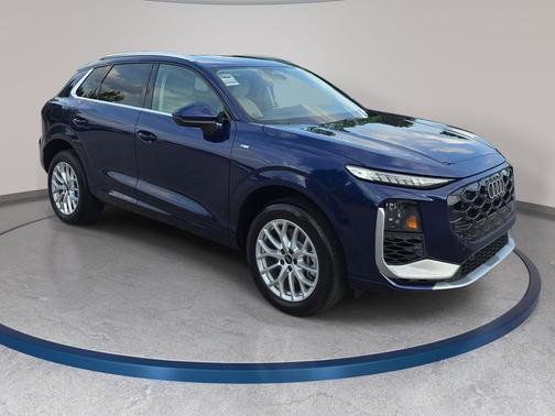 Navarra Blue Metallic 2026 Audi Q3 TFSI quattro S tronic