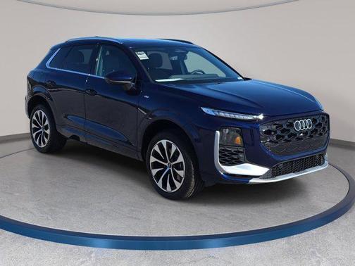 Navarra Blue Metallic 2026 Audi Q3 TFSI quattro S tronic