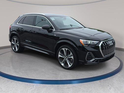 Mythos Black Metallic 2021 Audi Q3 45 S line Premium
