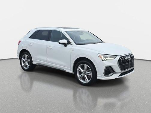 2022 Audi Q3 45 S line Premium Plus