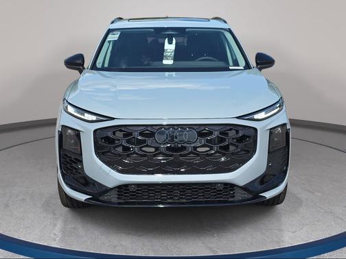 Arrow Gray Pearl Effect 2026 Audi Q3 TFSI quattro S tronic
