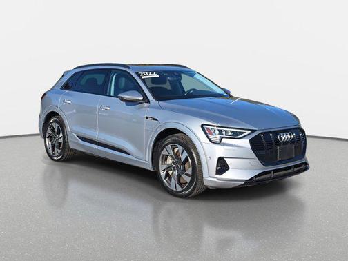 2022 Audi e-tron Premium
