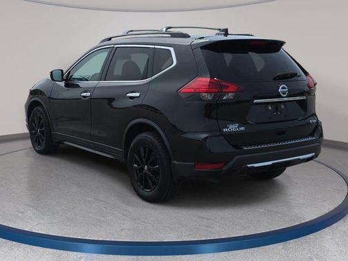 Magnetic Black 2017 Nissan Rogue SV