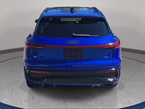 Blue 2026 Audi Q5 Premium Plus TFSI quattro S tronic
