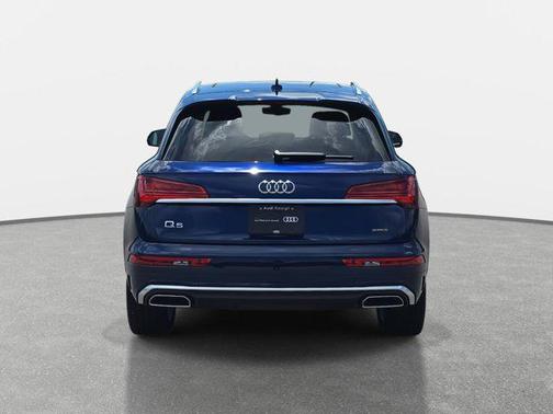 2025 Audi Q5 45 S line Prestige