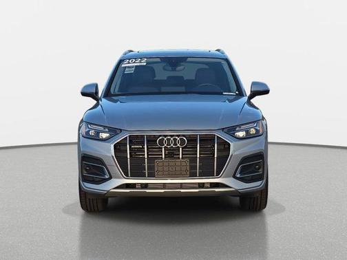 2022 Audi Q5 40 Premium Plus