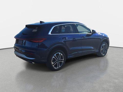 2025 Audi Q5 Premium TFSI quattro S tronic