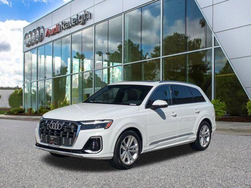 2025 Audi Q7 55 Premium Plus