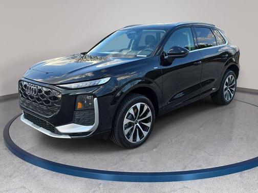 Mythos Black Metallic 2026 Audi Q3 S line